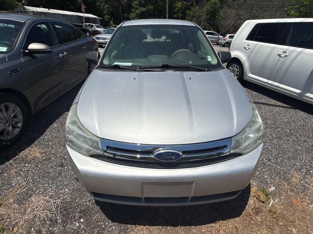 2013 Ford Focus 5 Door Hatch SE's photo